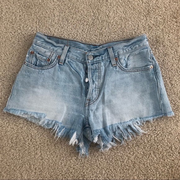 Levi’s 501 High Waisted Denim Short - Size 25 - Picture 1 of 3
